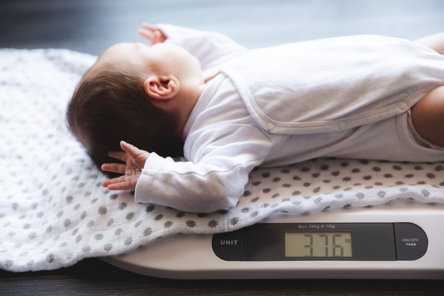 Gewicht Neugebrenes, Neugeborenes wiegen